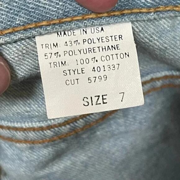 Vintage Early 1990s High-Waisted Mom Jeans – Light Wash Denim with Orange Leathe - Picture 10 of 10